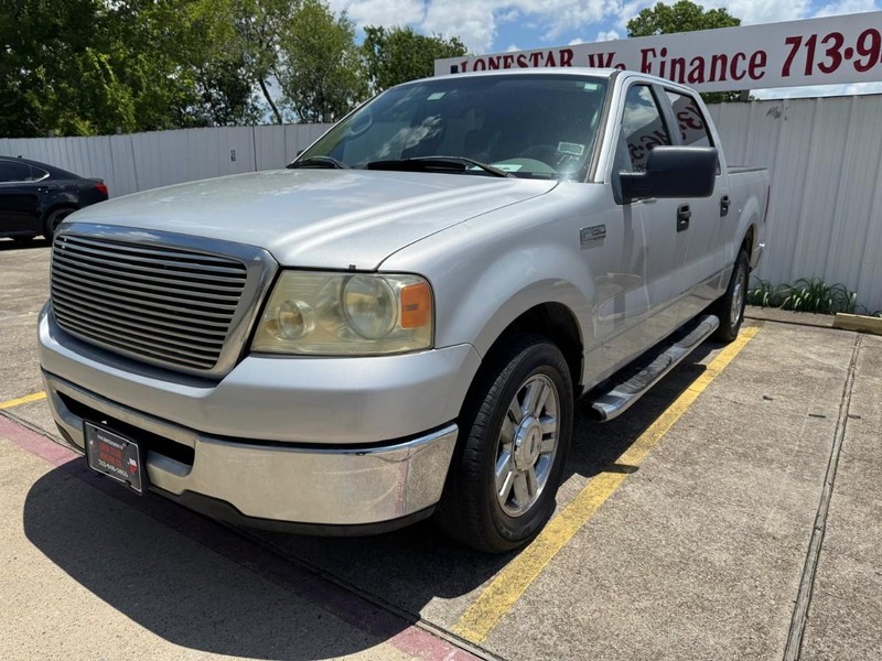 Ford F-150 Vehicle Full-screen Gallery Image 02
