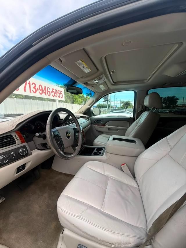 Chevrolet Silverado 1500 Vehicle Full-screen Gallery Image 07
