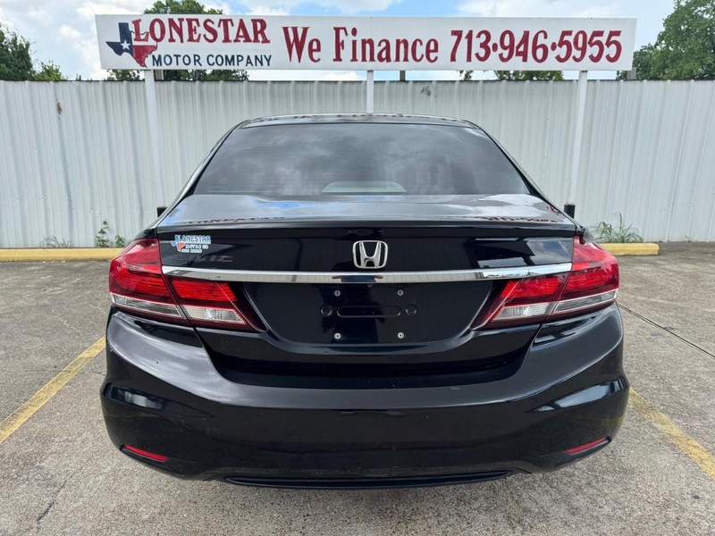 Honda Civic Sedan Vehicle Full-screen Gallery Image 04