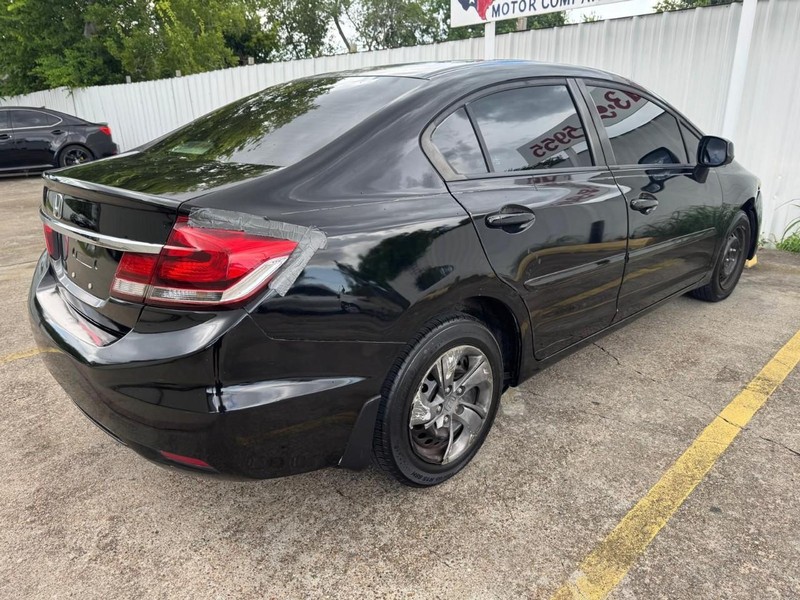 Honda Civic Sedan Vehicle Full-screen Gallery Image 05