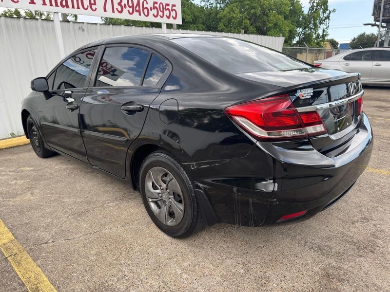 Honda Civic Sedan Vehicle Full-screen Gallery Image 06