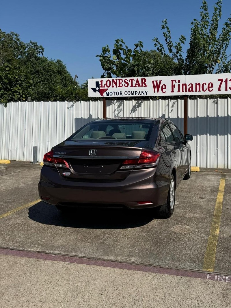 Honda Civic Sedan Vehicle Full-screen Gallery Image 05
