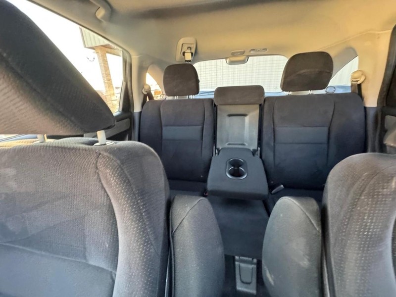 Honda CR-V Vehicle Full-screen Gallery Image 10
