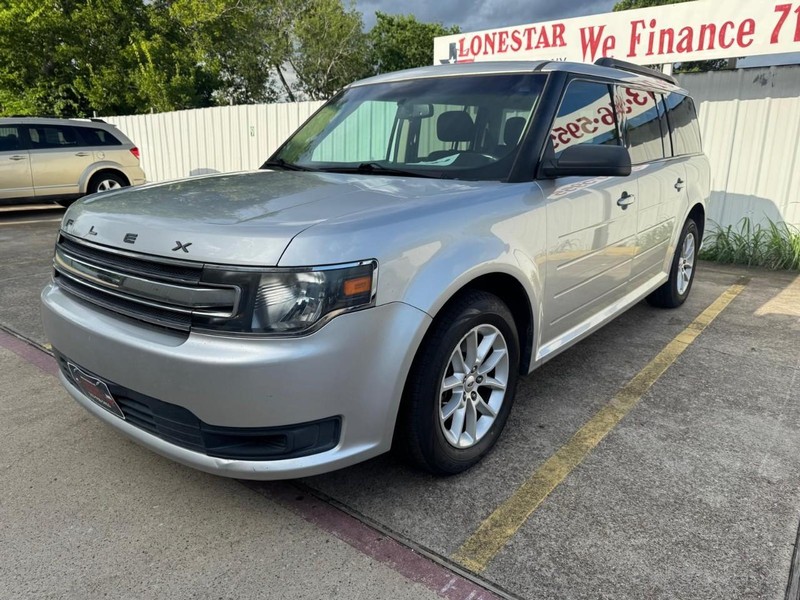 Ford Flex Vehicle Full-screen Gallery Image 02