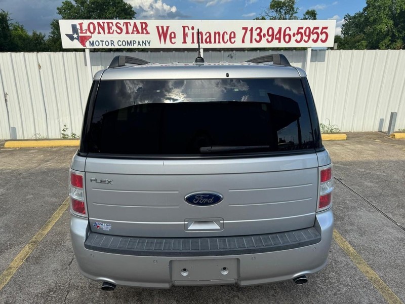 Ford Flex Vehicle Full-screen Gallery Image 04
