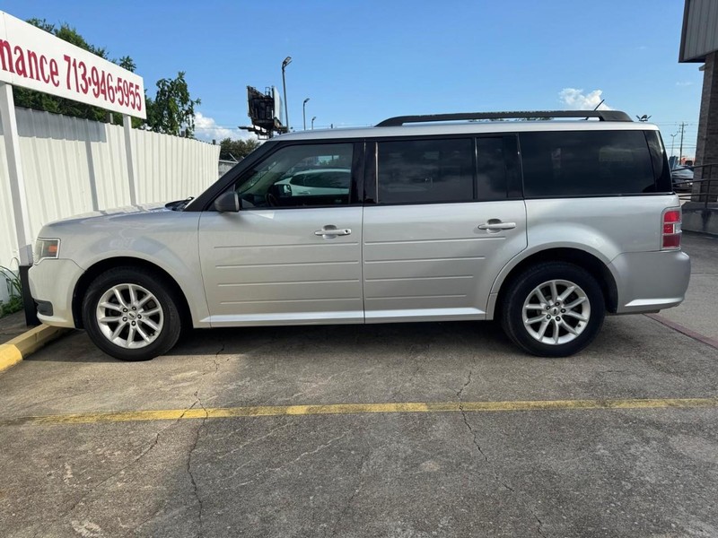 Ford Flex Vehicle Full-screen Gallery Image 07