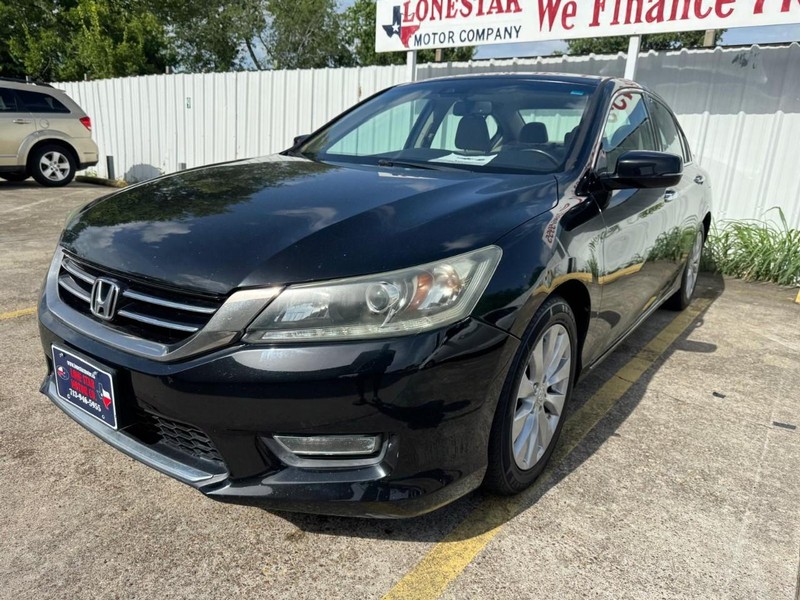 Honda Accord Sedan Vehicle Full-screen Gallery Image 02