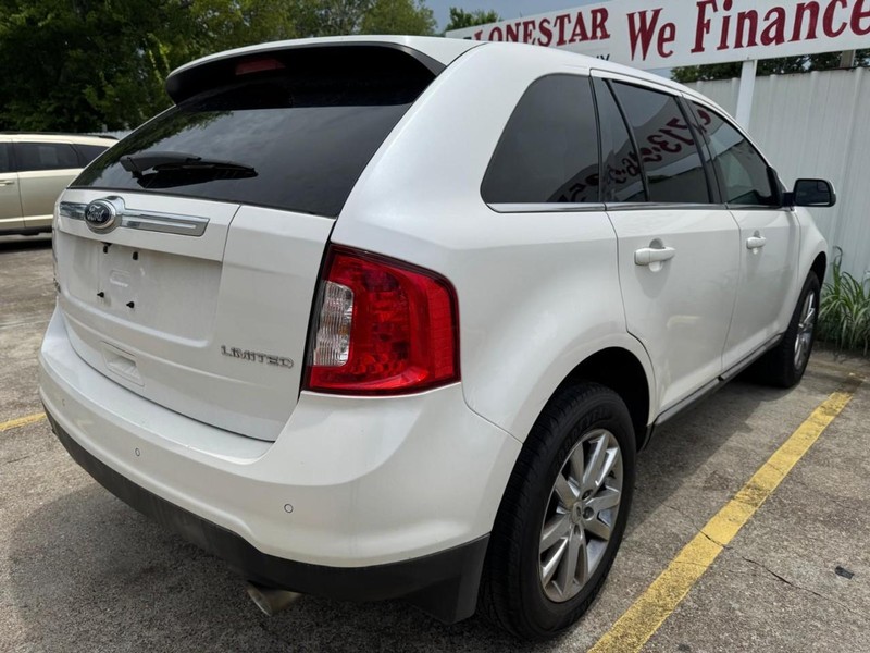 Ford Edge Vehicle Full-screen Gallery Image 05