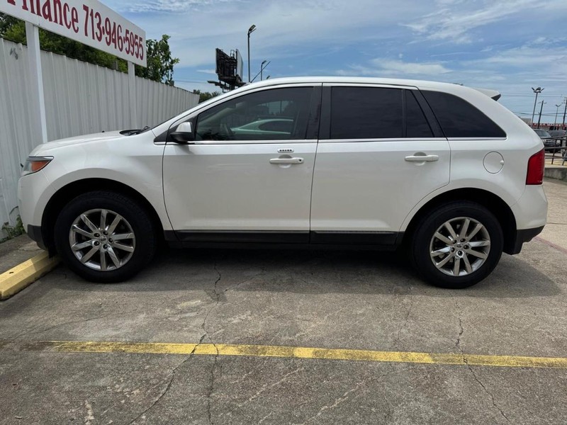 Ford Edge Vehicle Full-screen Gallery Image 07