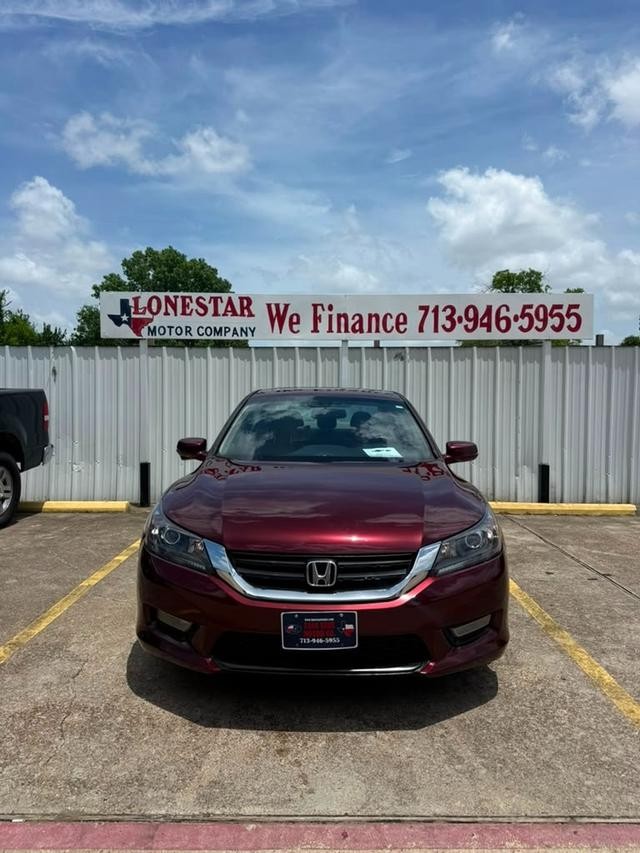 Honda Accord Sedan Vehicle Full-screen Gallery Image 03