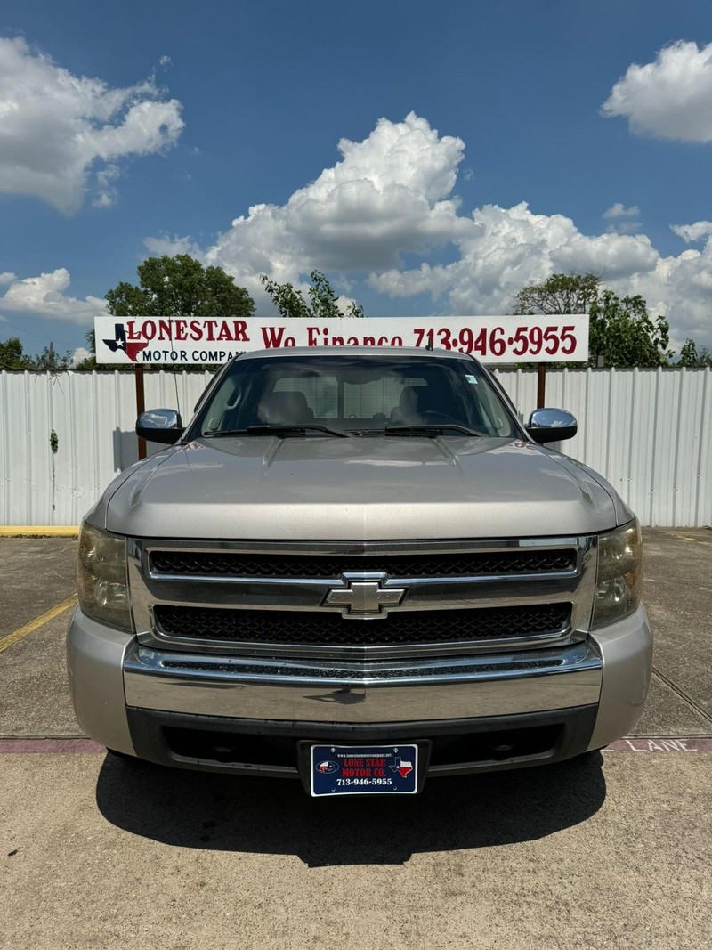 Chevrolet Silverado 1500 Vehicle Full-screen Gallery Image 03
