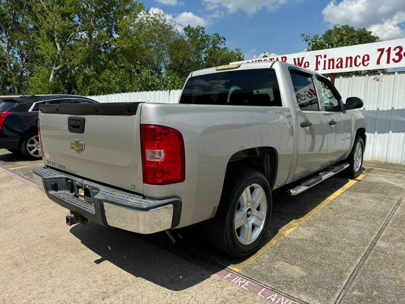Chevrolet Silverado 1500 Vehicle Full-screen Gallery Image 05
