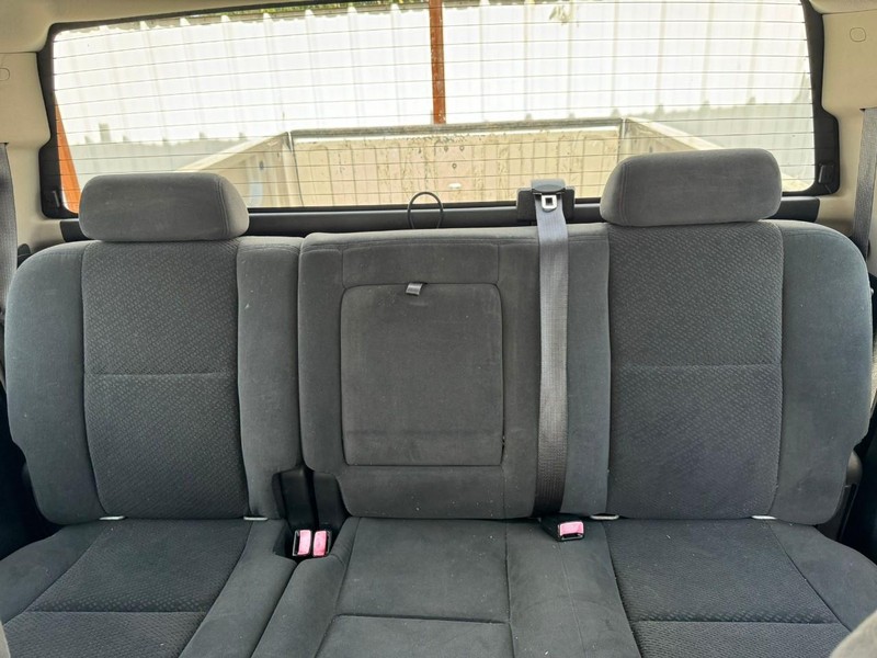 Chevrolet Silverado 1500 Vehicle Full-screen Gallery Image 10