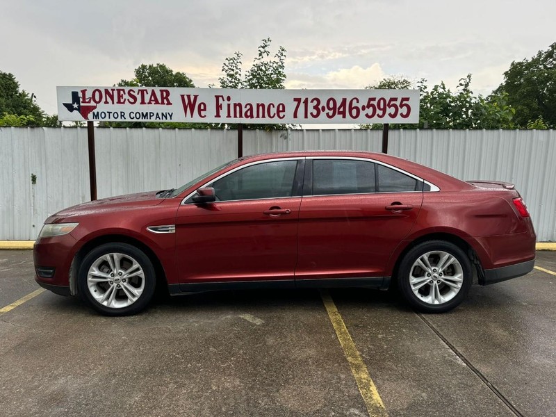 Ford Taurus Vehicle Full-screen Gallery Image 07