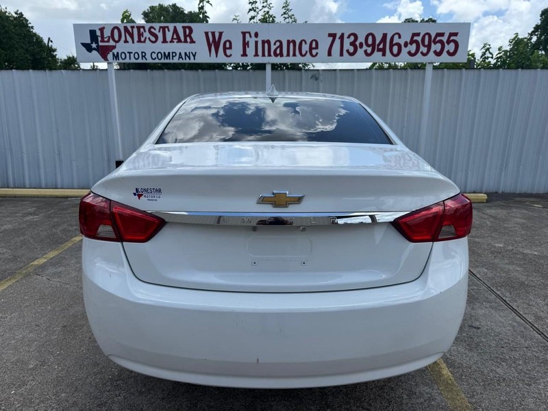 Chevrolet Impala Vehicle Full-screen Gallery Image 04
