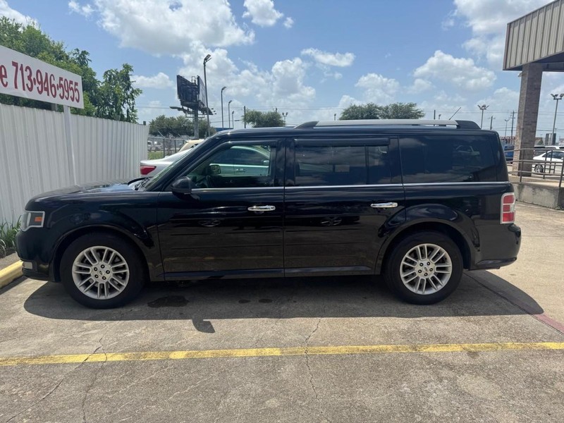 Ford Flex Vehicle Full-screen Gallery Image 07