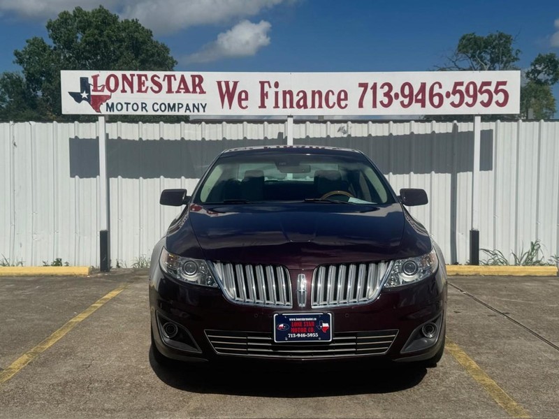 Lincoln MKS Vehicle Full-screen Gallery Image 03