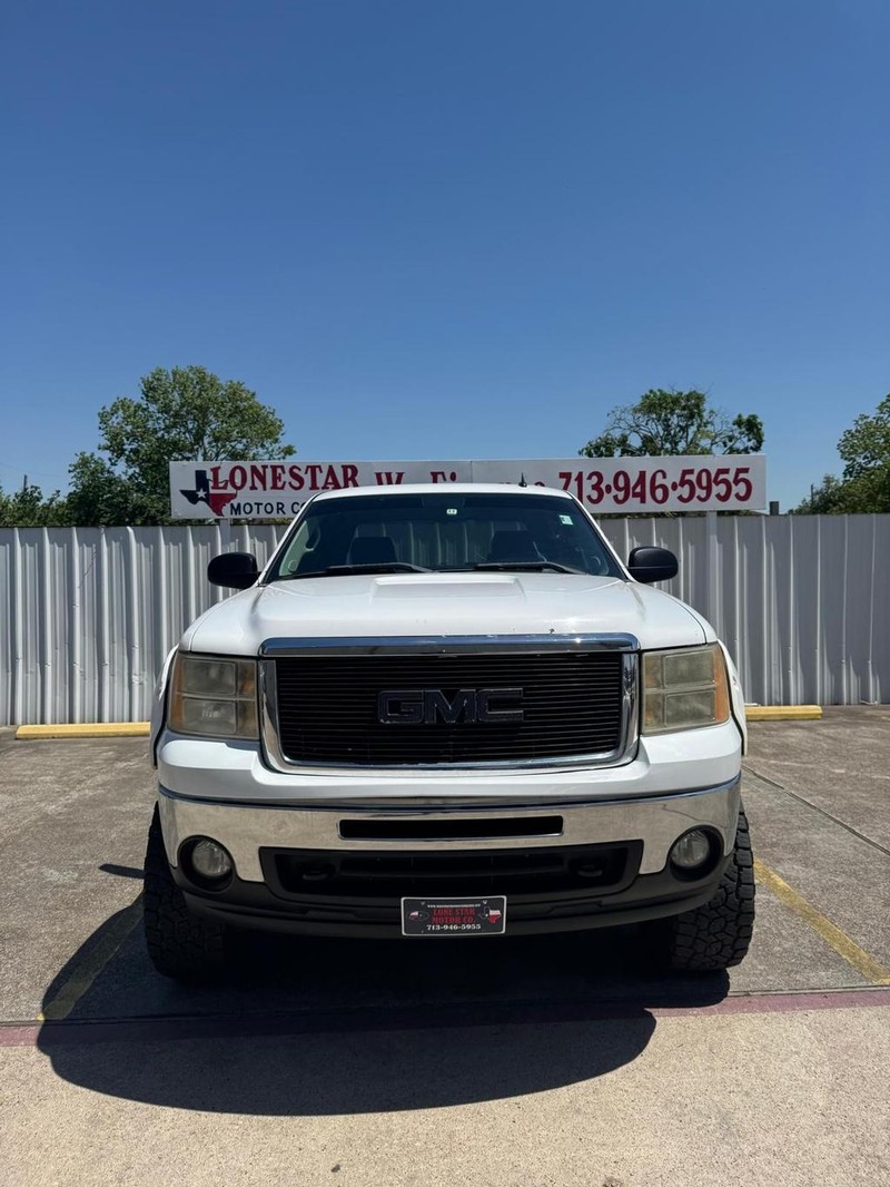 GMC Sierra 1500 Vehicle Full-screen Gallery Image 03