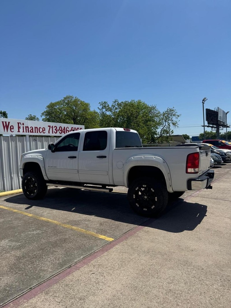 GMC Sierra 1500 Vehicle Full-screen Gallery Image 05