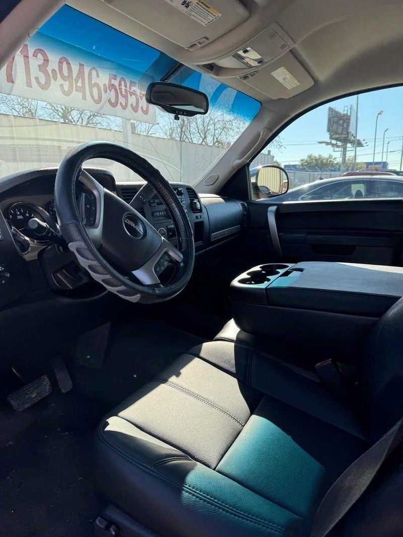 GMC Sierra 1500 Vehicle Full-screen Gallery Image 08