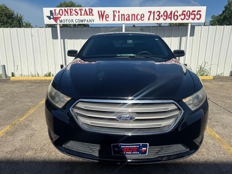 Ford Taurus Vehicle Full-screen Gallery Image 03