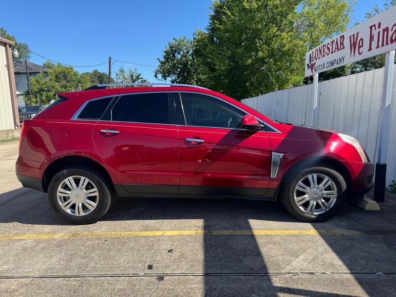 Cadillac SRX Vehicle Full-screen Gallery Image 08