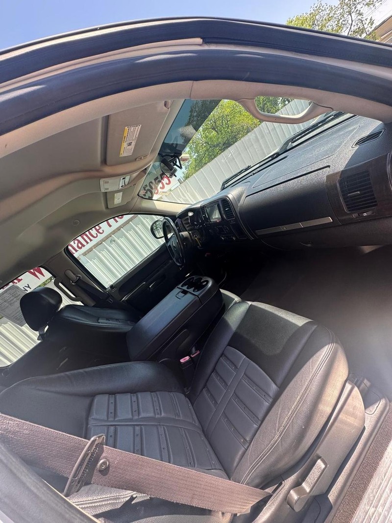 GMC Sierra 1500 Vehicle Full-screen Gallery Image 08