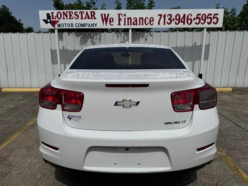 Chevrolet Malibu Vehicle Full-screen Gallery Image 04