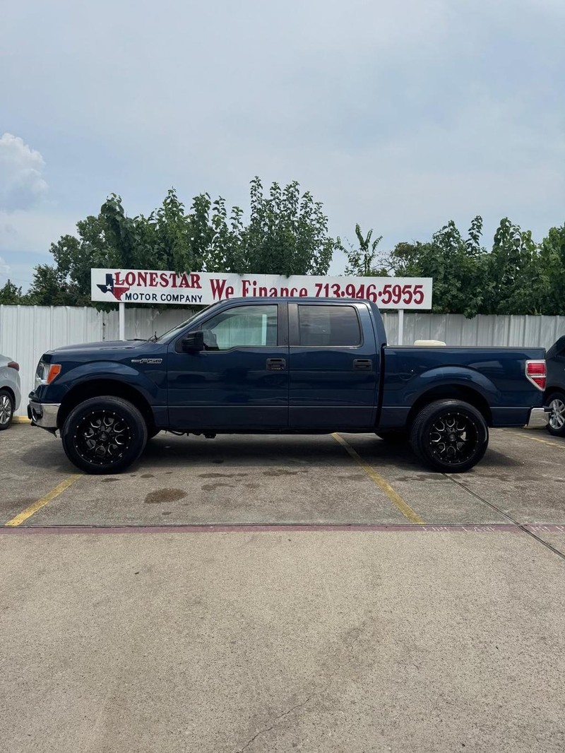Ford F-150 Vehicle Full-screen Gallery Image 06