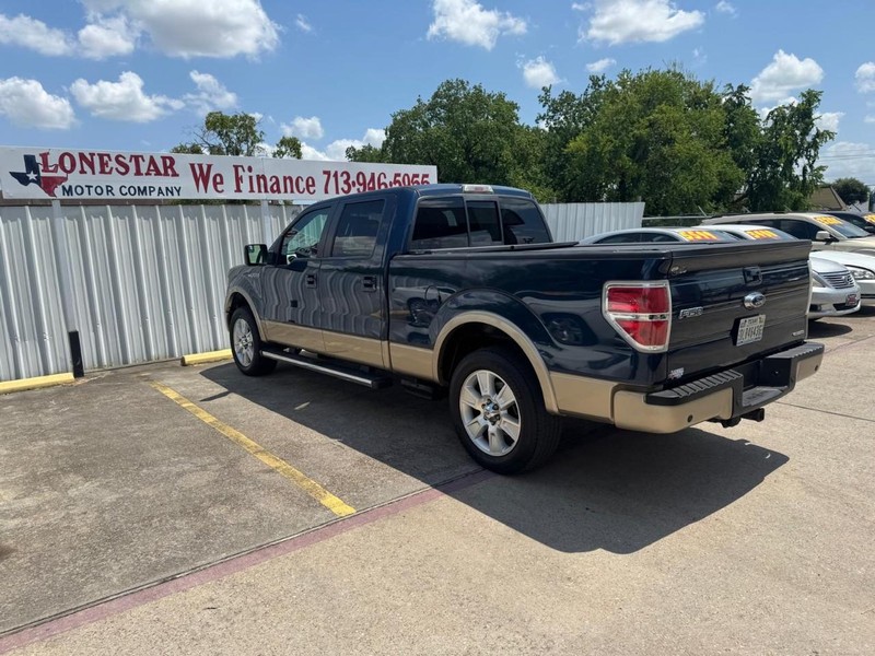 Ford F-150 Vehicle Full-screen Gallery Image 05