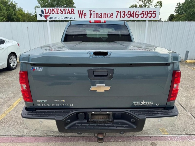 Chevrolet Silverado 1500 Vehicle Full-screen Gallery Image 04