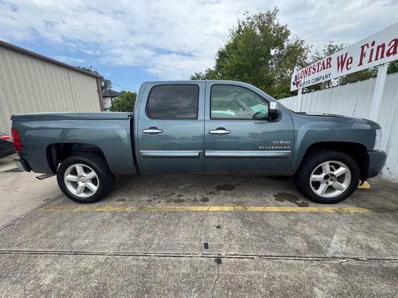 Chevrolet Silverado 1500 Vehicle Full-screen Gallery Image 07