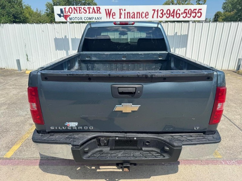 Chevrolet Silverado 1500 Vehicle Full-screen Gallery Image 04