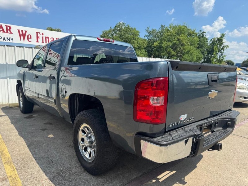 Chevrolet Silverado 1500 Vehicle Full-screen Gallery Image 05