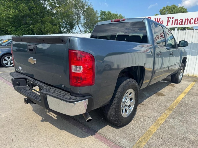 Chevrolet Silverado 1500 Vehicle Full-screen Gallery Image 06