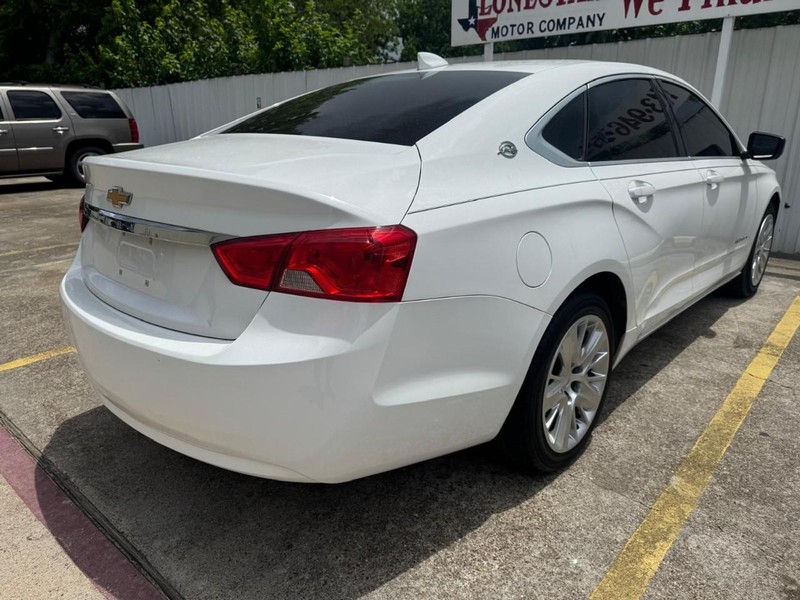 Chevrolet Impala Vehicle Full-screen Gallery Image 05