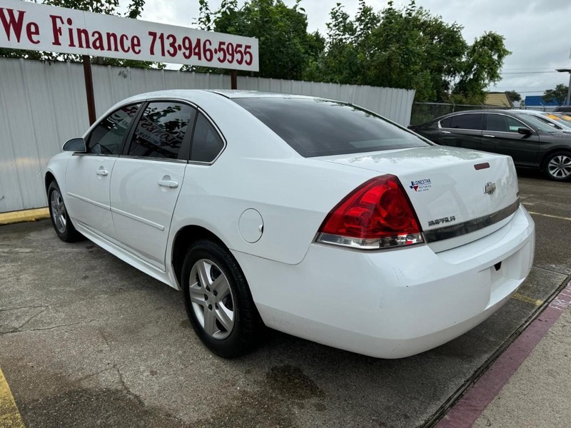 Chevrolet Impala Vehicle Full-screen Gallery Image 06