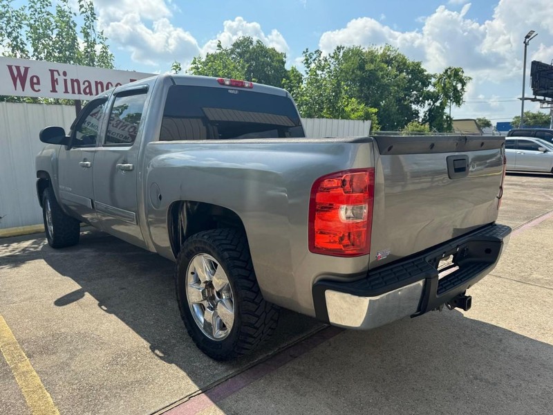 Chevrolet Silverado 1500 Vehicle Full-screen Gallery Image 06