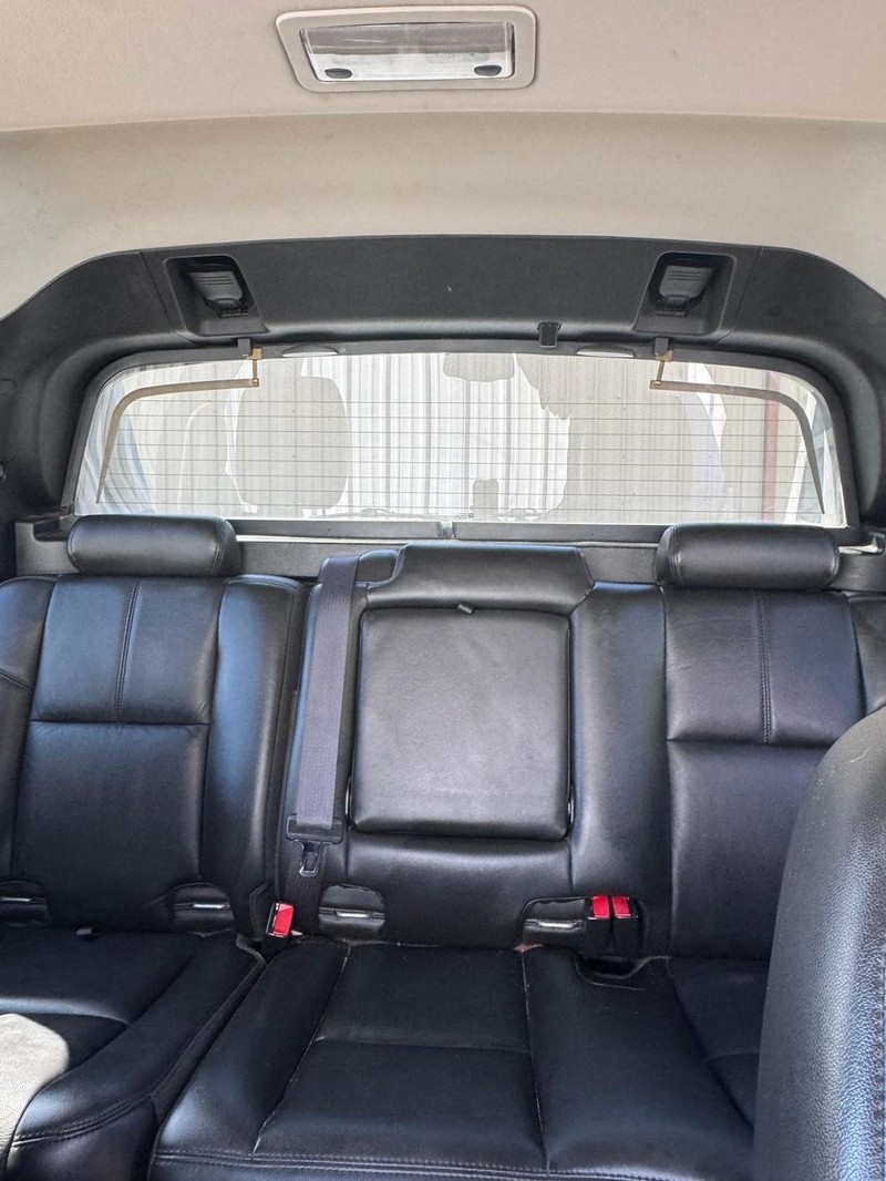 Chevrolet Avalanche Vehicle Full-screen Gallery Image 11