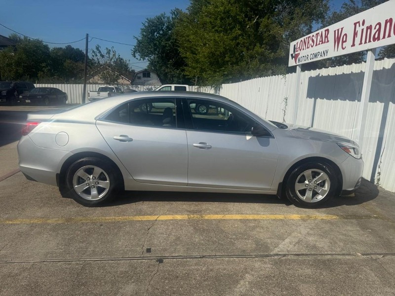 Chevrolet Malibu Vehicle Full-screen Gallery Image 07