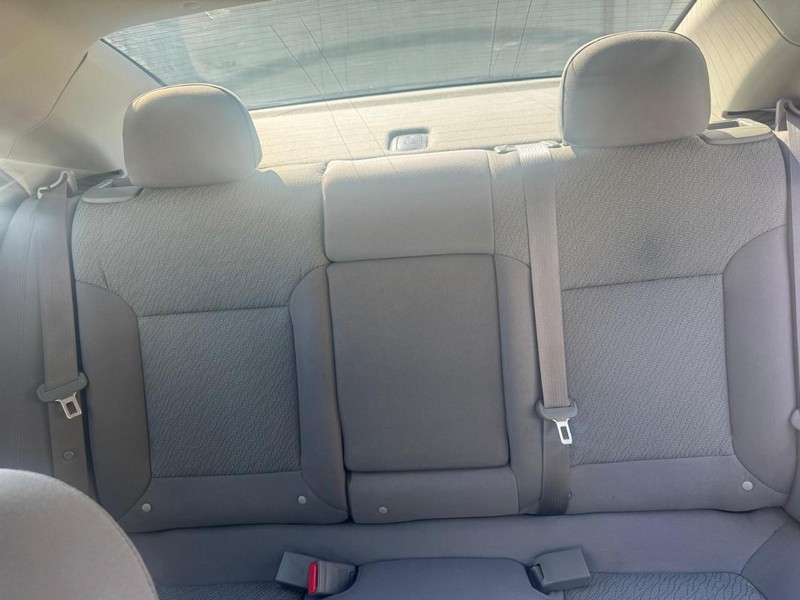 Chevrolet Malibu Vehicle Full-screen Gallery Image 11