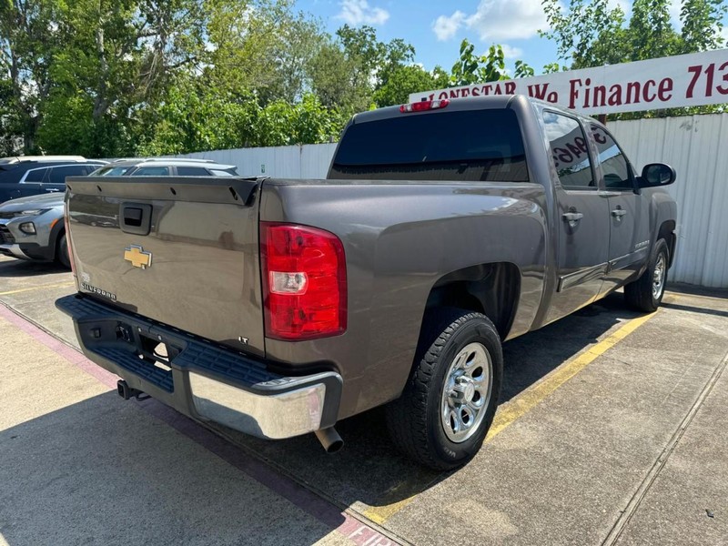 Chevrolet Silverado 1500 Vehicle Full-screen Gallery Image 05