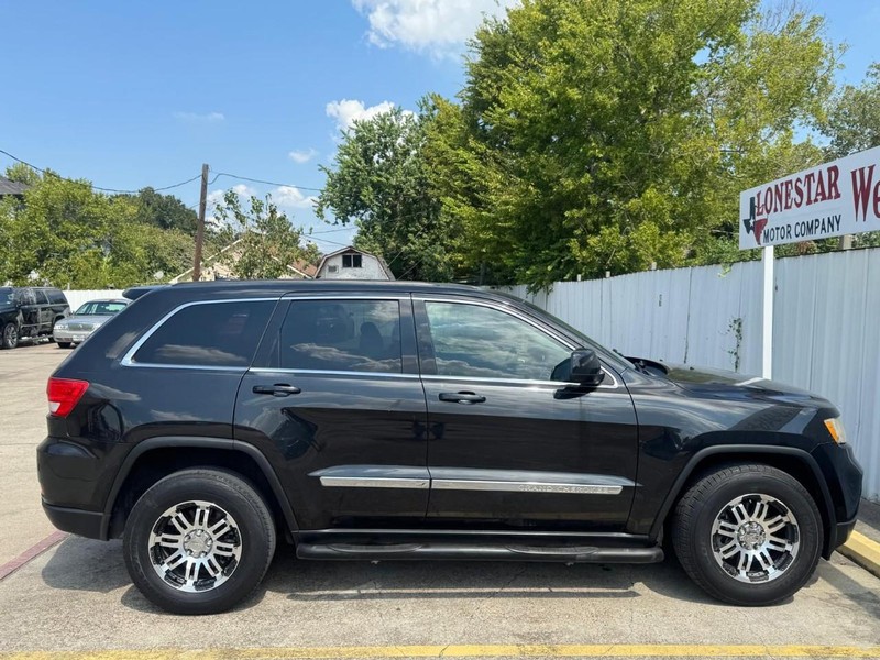 Jeep Grand Cherokee Vehicle Full-screen Gallery Image 08