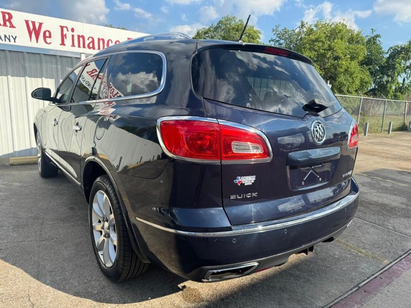 Buick Enclave Vehicle Full-screen Gallery Image 05