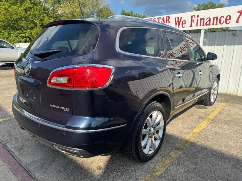 Buick Enclave Vehicle Full-screen Gallery Image 06