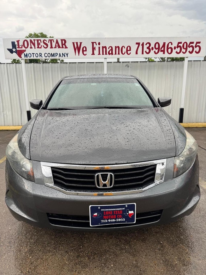 Honda Accord Sedan Vehicle Full-screen Gallery Image 03