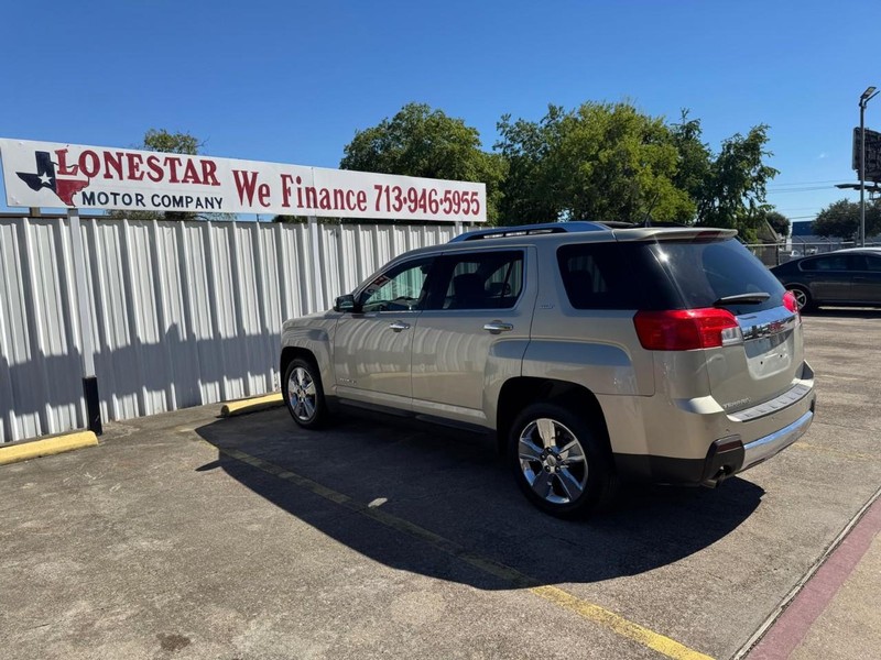 GMC Terrain Vehicle Full-screen Gallery Image 06