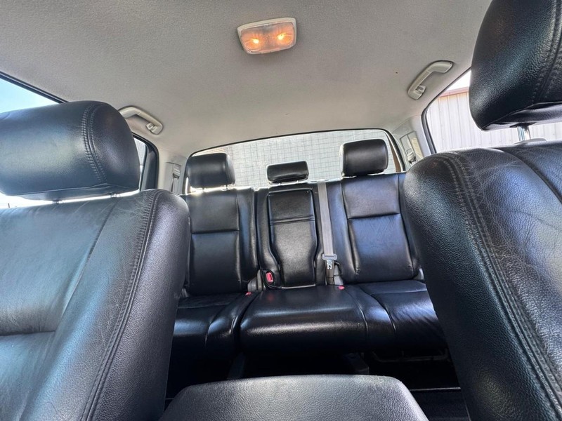 Toyota Tundra 2WD Truck Vehicle Full-screen Gallery Image 11
