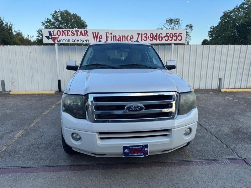 Ford Expedition EL Vehicle Full-screen Gallery Image 03