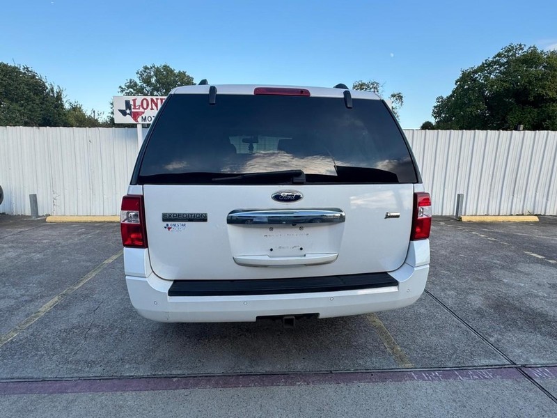 Ford Expedition EL Vehicle Full-screen Gallery Image 04
